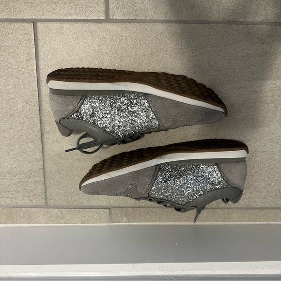 ALDO Glitter Silver Grey Sneakers size US 7.5 EUR 38 UL 5 - Picture 4 of 5